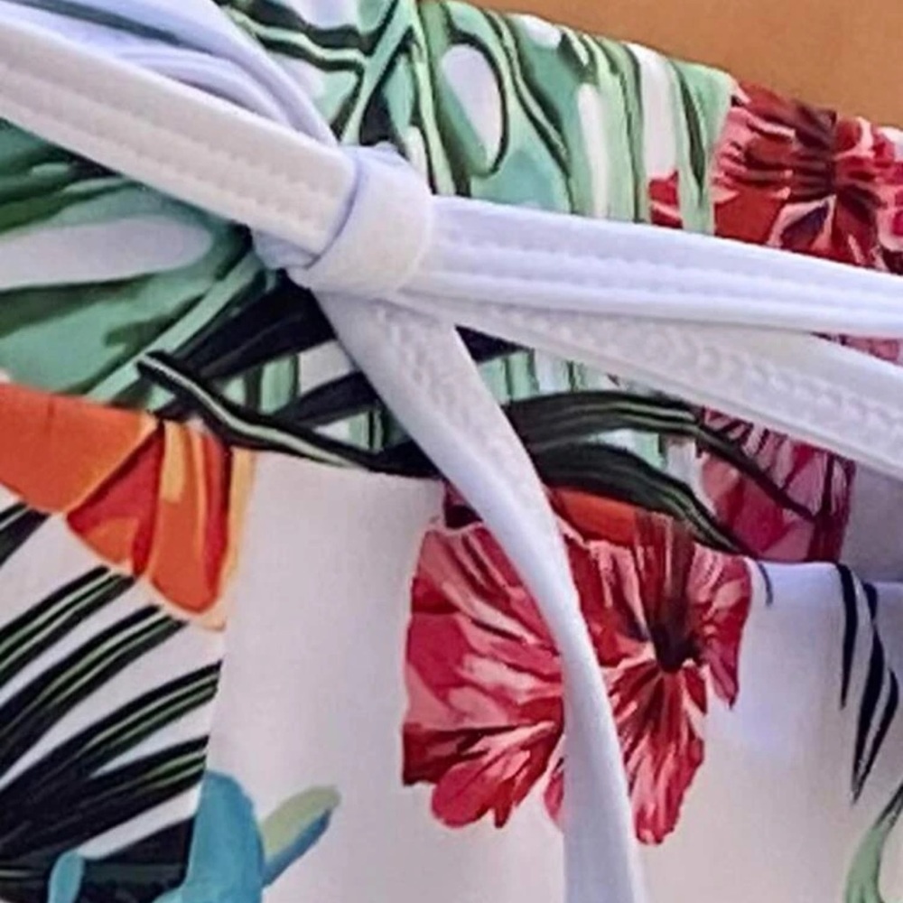 New Bohemian Tropical Hawaiian Hibiscus Flower Contrast Binding Bikini Bottoms - Picture 5 of 8